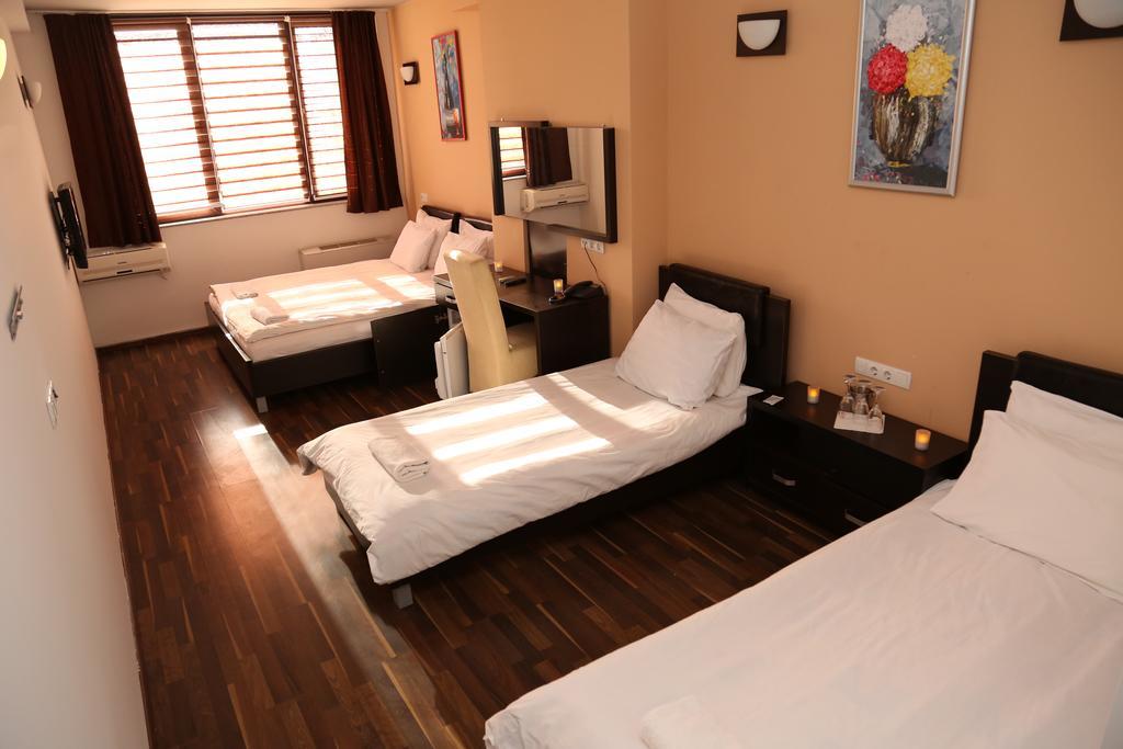 Hotel Ok Prizren Extérieur photo