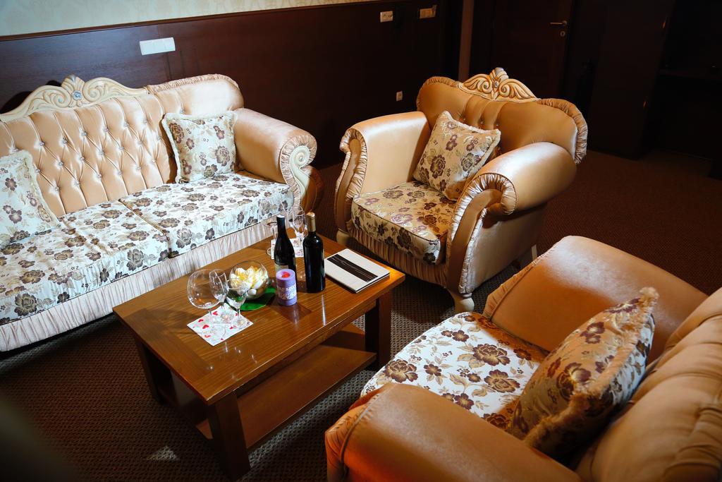 Hotel Ok Prizren Extérieur photo