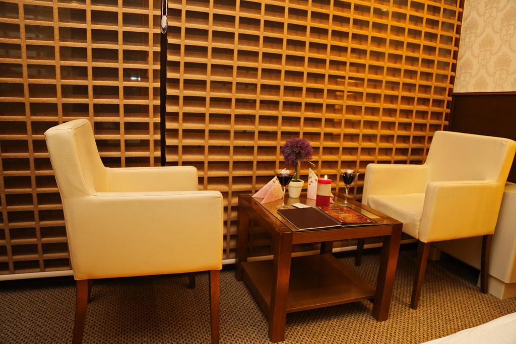 Hotel Ok Prizren Extérieur photo